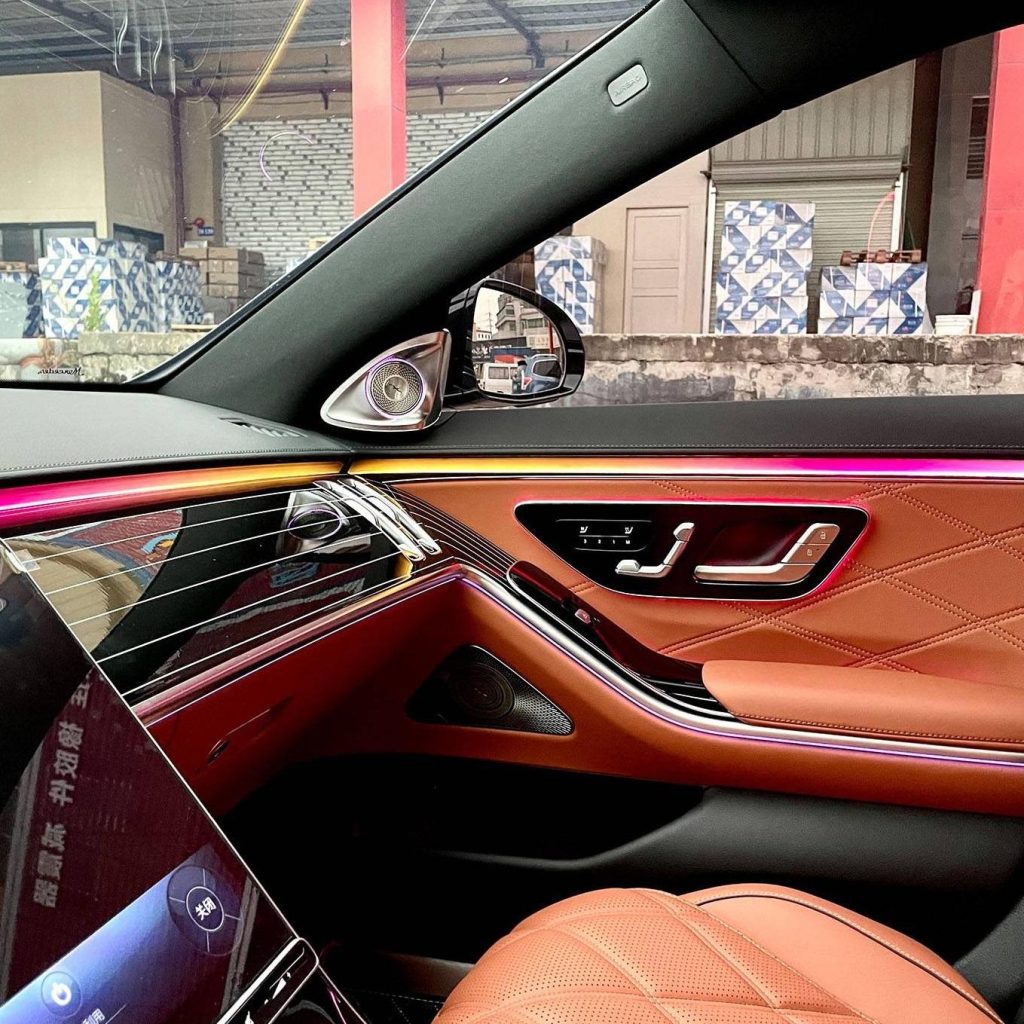 W223 Auto Lighting System Atmosphere Light 64 Colors LED Car Interior Ambient Light Kit Suitable for Mercedes Benz S-class W223